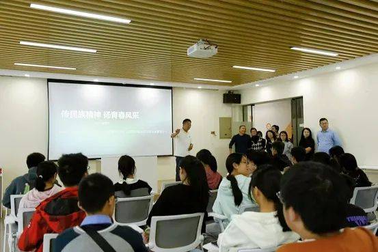 实践活动“扮靓”金秋！OG网站11月多彩文明(图4)